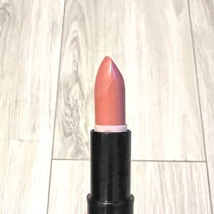 (New)Lancome  Lipstick, Natural Beauty (cream)